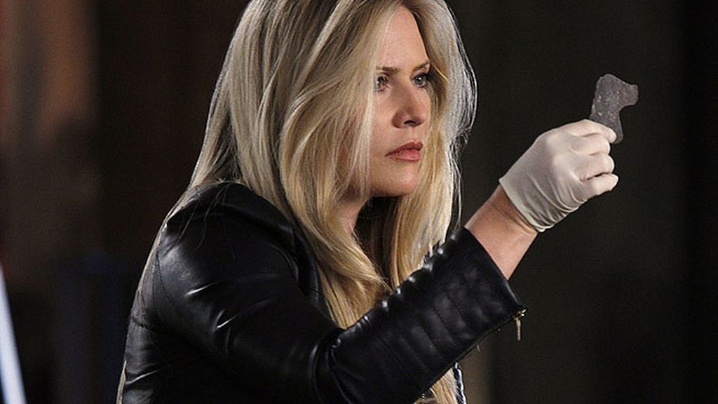 Nueva C.S.I Miami: 'Llevada po el viento' T10xP02