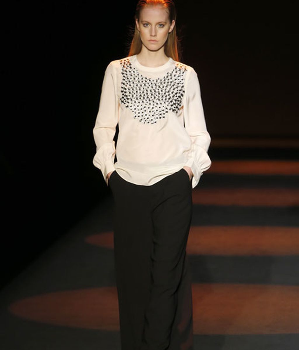 Blancos, negros y azules con detalles dorados