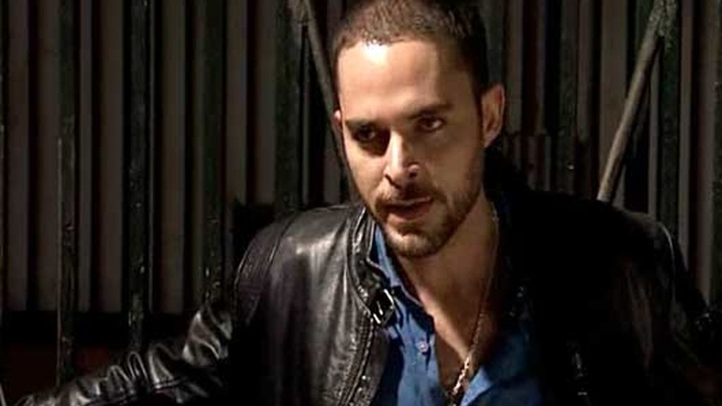 La Roca descubre que su tío mandó matar a su padre