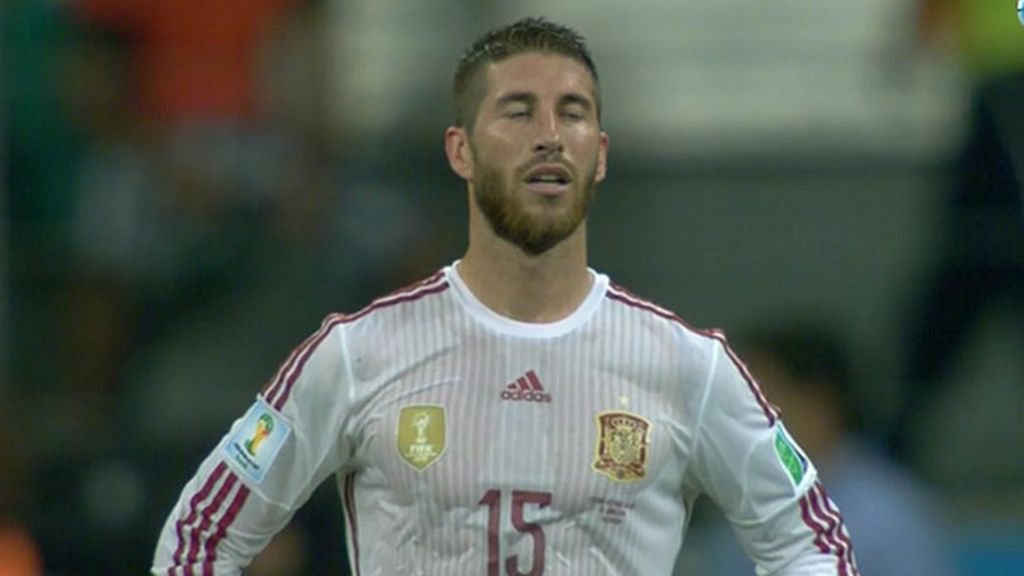 Sergio Ramos no dio para más y acabó hundido