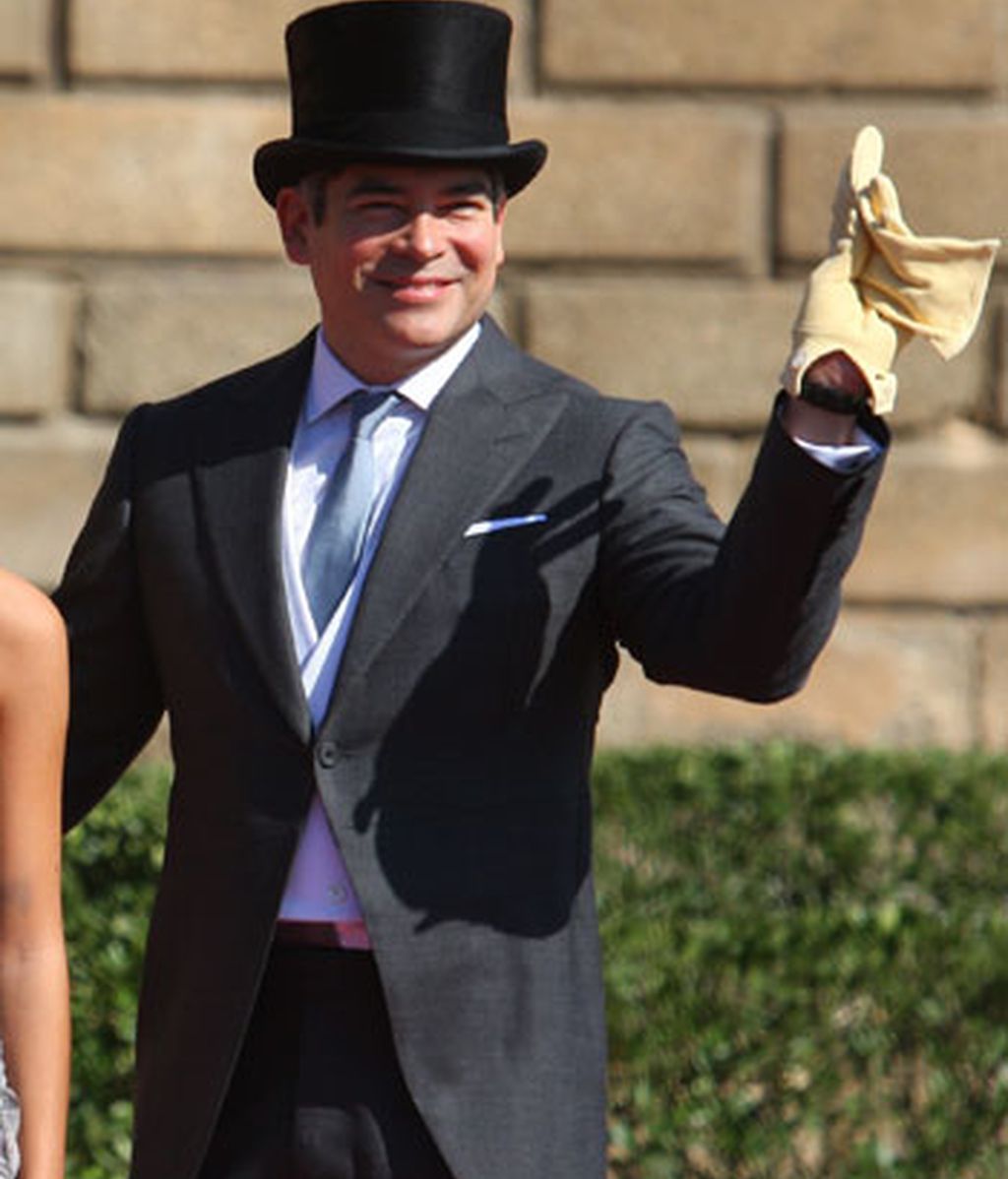 Boris Izaguirre, con sombrero de copa