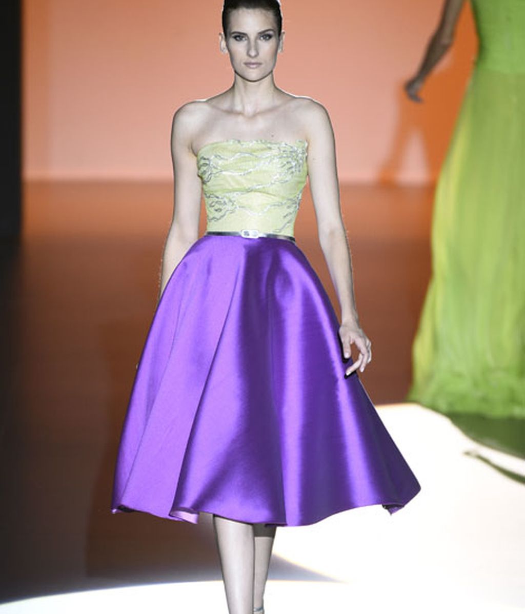 Tejidos livianos y colorido primaveral