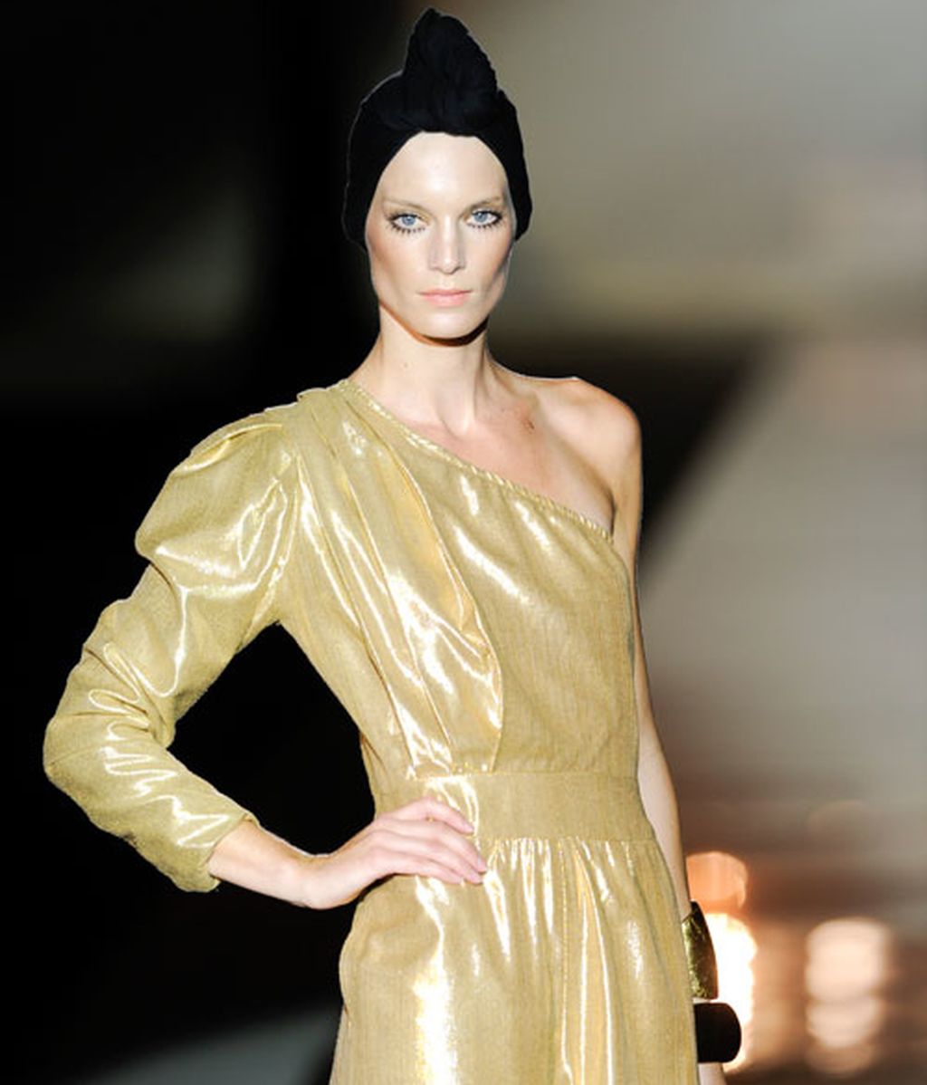 Roberto Verino apuesta por los tonos tierra