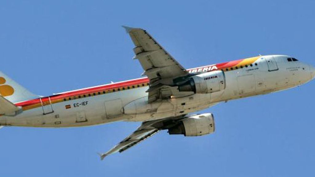 Iberia cancela 127 vuelos en la primera huelga de los 