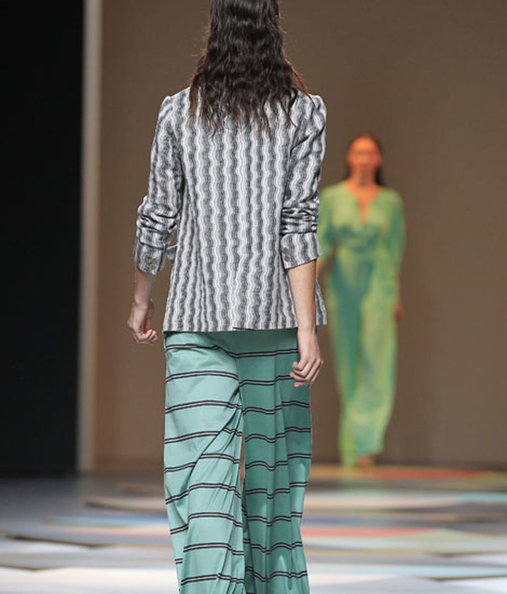 Líneas puras, geometrías y colores empolvados