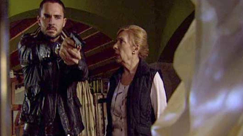 La Roca conoce al verdadero Luna