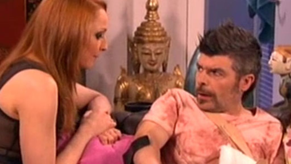 ¡Coque por fin consigue su contrato!