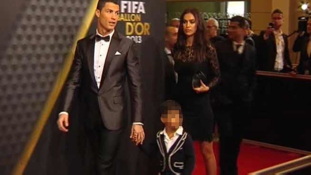 Cristiano Ronaldo, acompañado de su hijo y de Irina