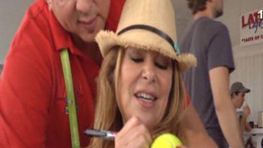 Ana Obregón, encantada en Miami