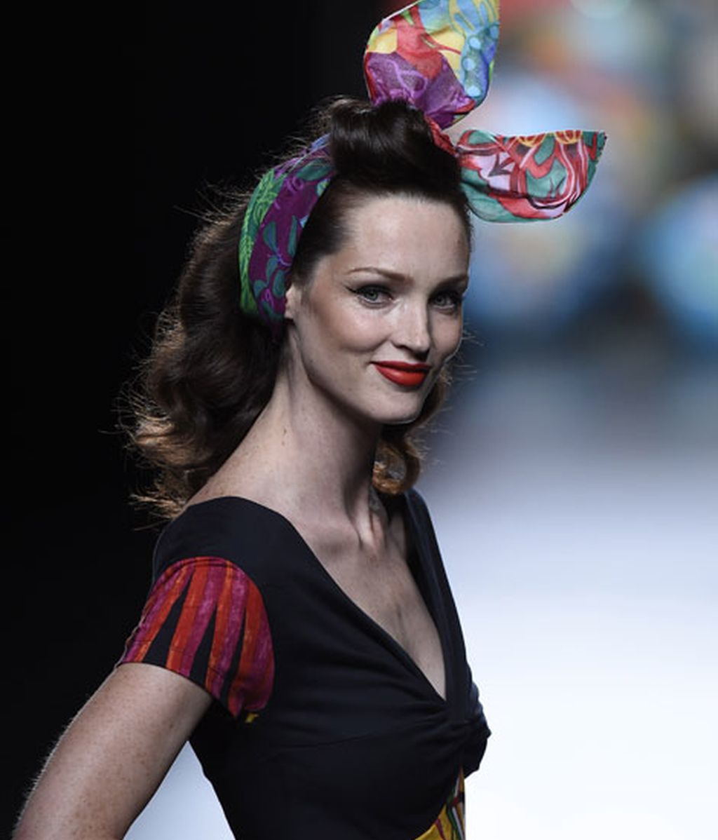 Color y grafismo en una colección que explota las señas de identidad de la firma