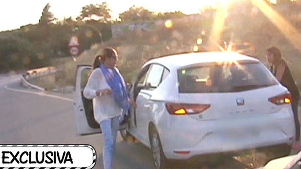 Chabelita se bajaba del coche de su pareja junto a su hijo