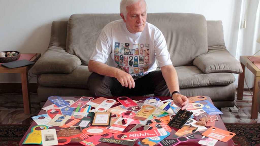 Colecciona más de 8.200 carteles de ‘No molestar’