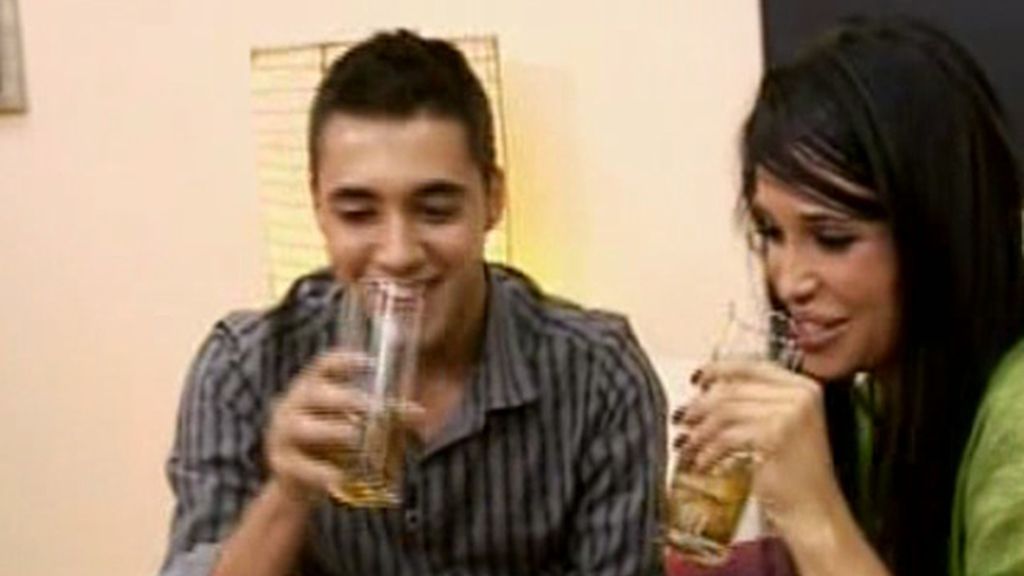 Un velero y una partida de dardos