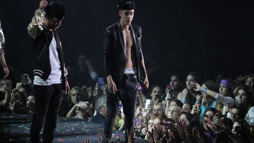 El desnudo de Justin, paso a paso
