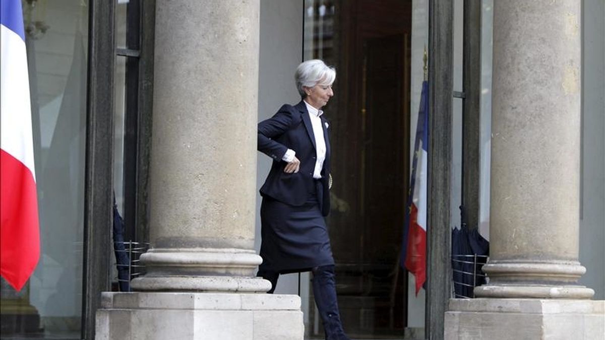 La ministra francesa de Economía, Industria y Empleo, Christine Lagarde, a  su salida del Palacio del Elíseo en París, Francia. EFE/Archivo