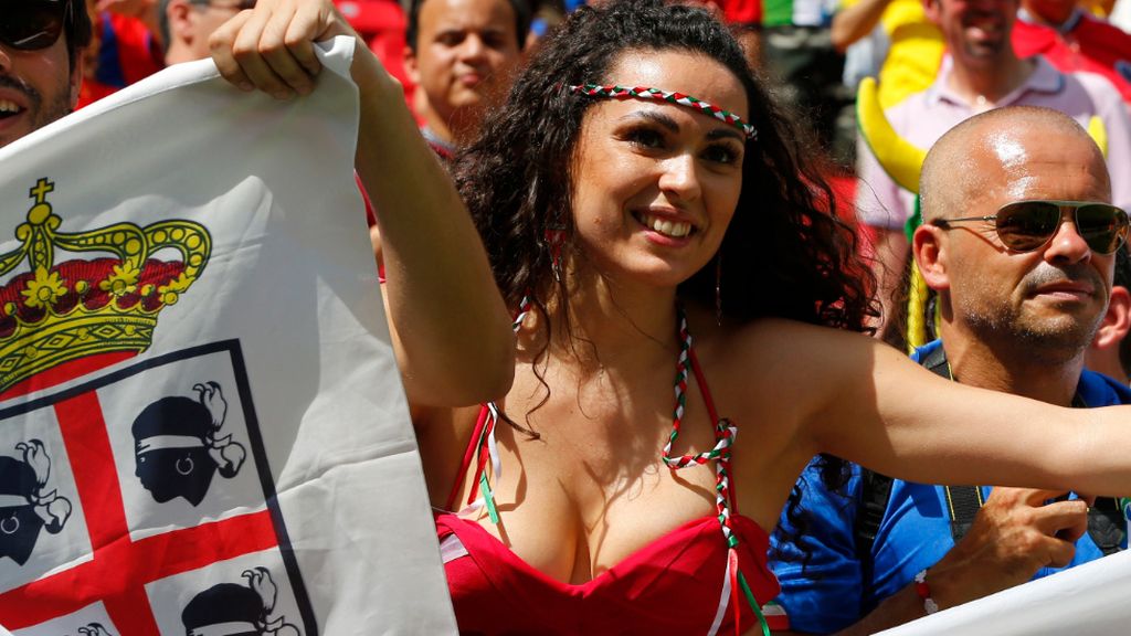 En fotos, las aficionadas que han cautivado a las cámaras en Brasil