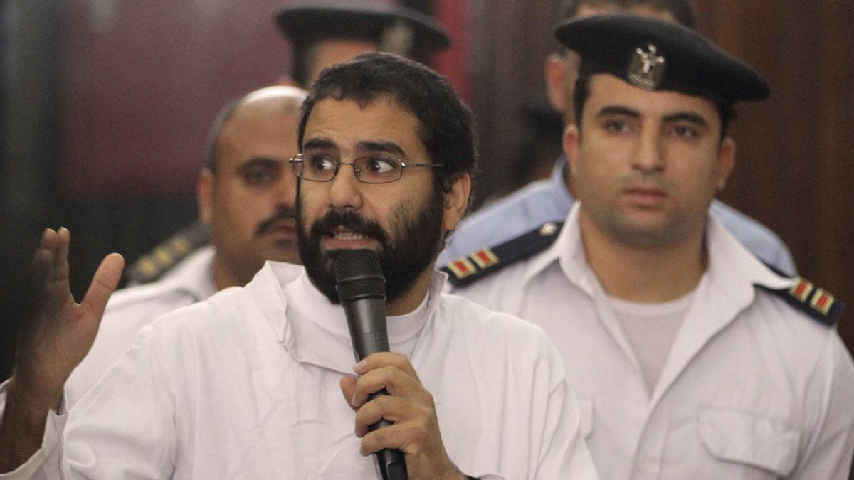 Condenado a cinco años de prisión el activista egipcio Alaa Abdel Fattah