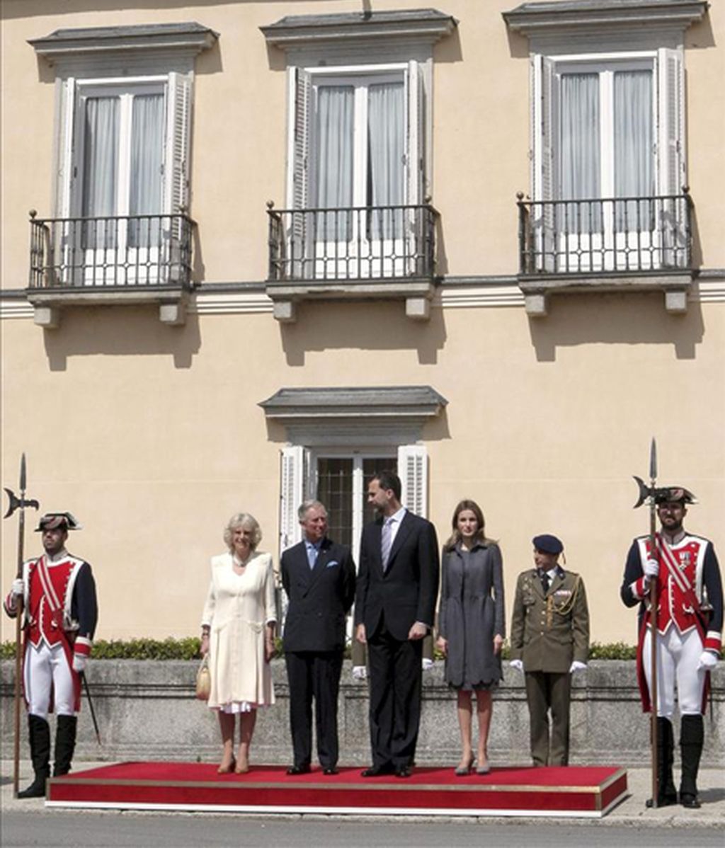 El Príncipe Carlos y su esposa Camilla, en España