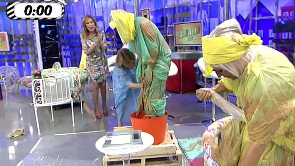 Kiko Hernández emuló a Chabelita y se metió barro en la boca