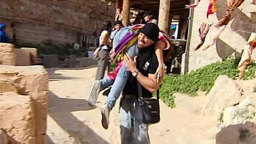 Rafa cumple los deseos de Raquel