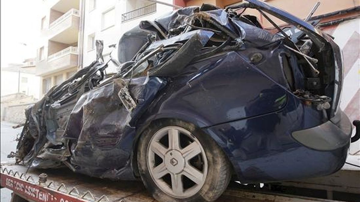 Los cinco accidentes mortales ocurridos en las carreteras españolas entre las 15 horas del viernes y las 20 horas de hoy han dejado un balance de cinco personas muertas. EFE/Archivo