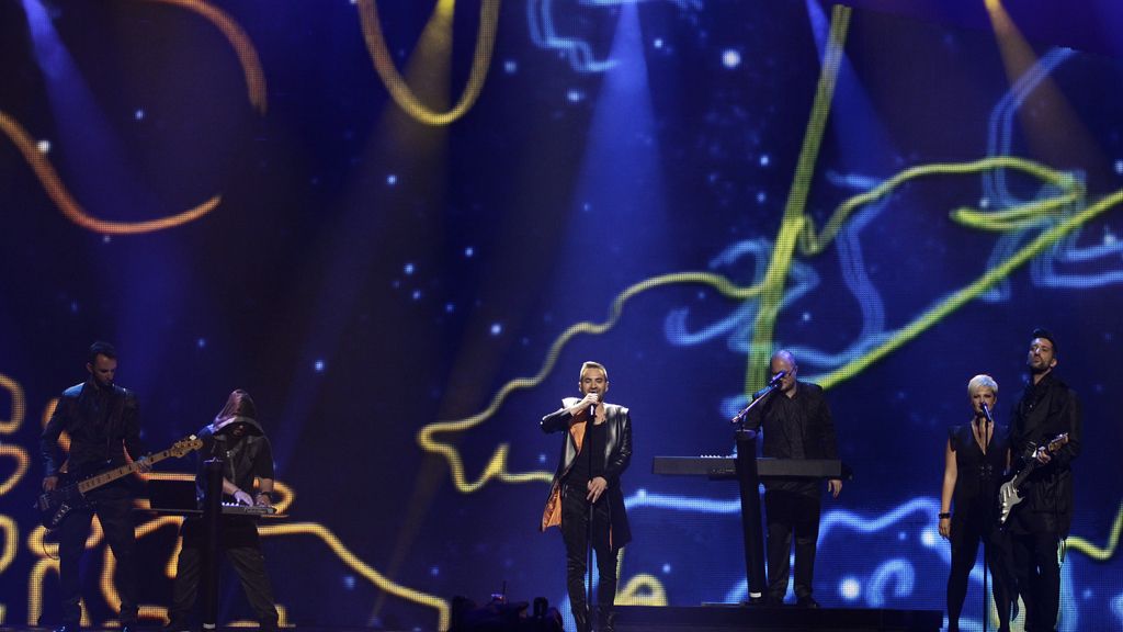 Hungría con Compact Disco