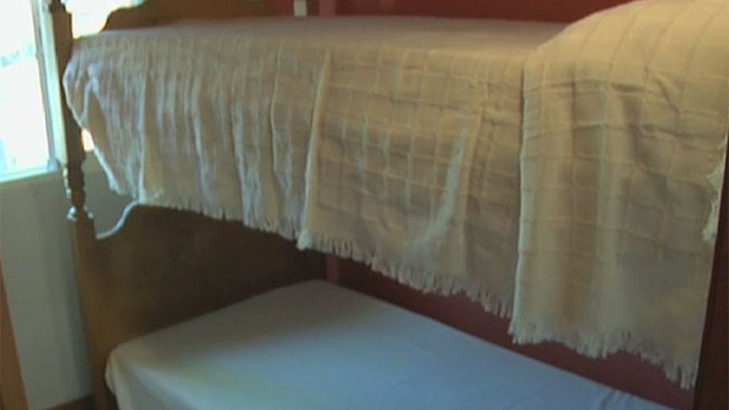 Luis presenta a sus pretendientas a 'su otra familia'