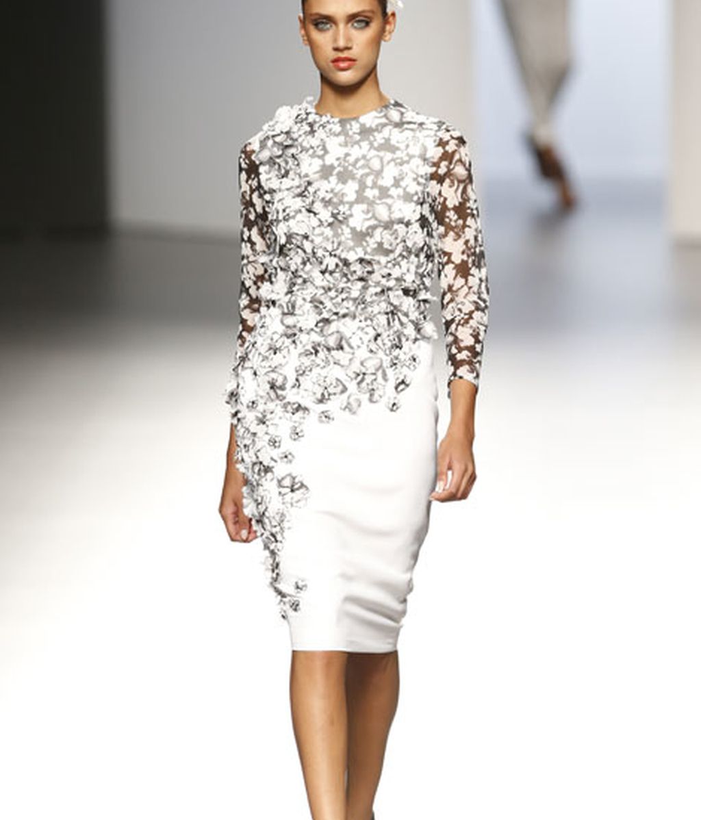 Contención de volúmenes y apuesta por líneas rectas