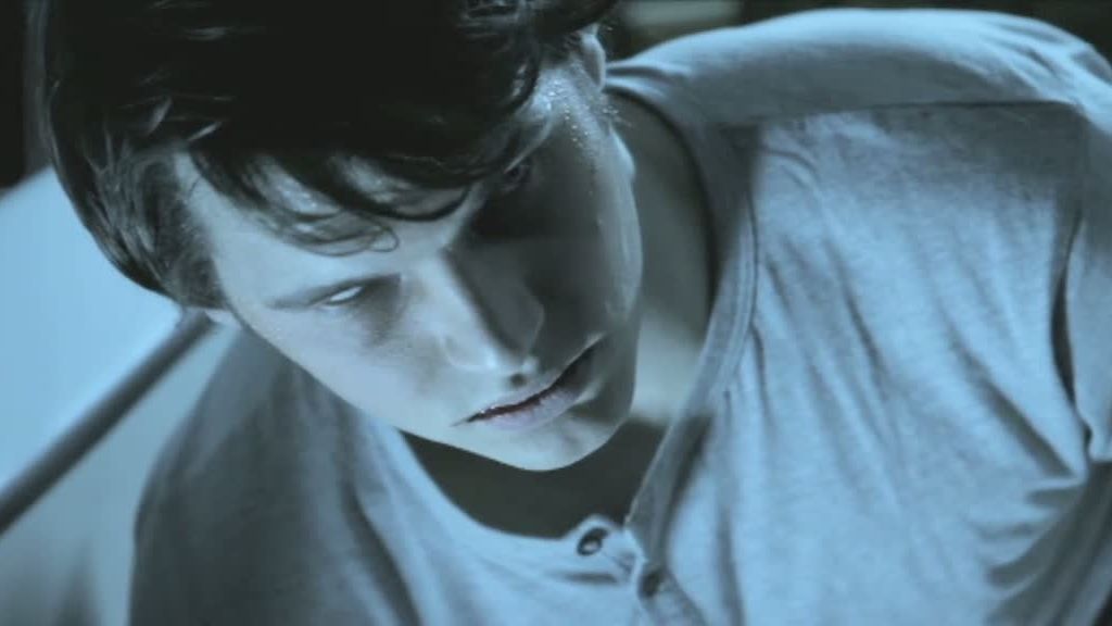 Las chicas obedecieron ciegamente las instrucciones que les dictaba el tablero