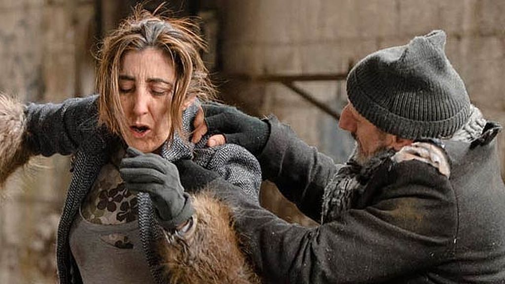 Paz Padilla (La Chusa) acude al mercadillo benéfico de Montepinar