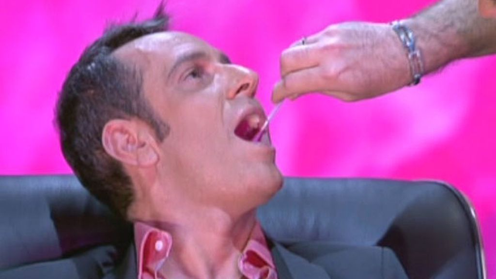 Víctor entra en 'La Caja Deluxe'