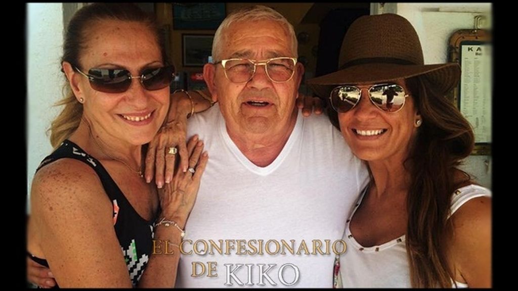 Rosa, Raquel y Víctor, protagonistas del gran desfile de carrozas