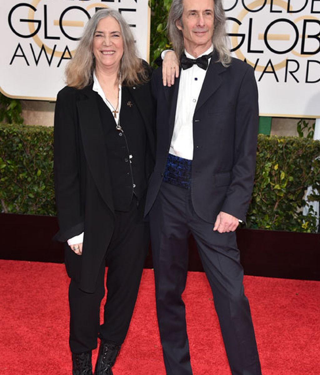 Las actrices arriesgan poco en la alfombra roja de los Globos de Oro