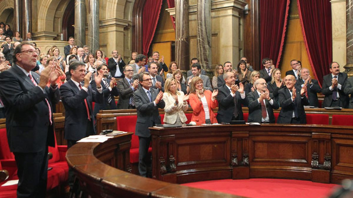El Parlamento catalán aprueba una consulta de autodeterminación para la próxima legislatura