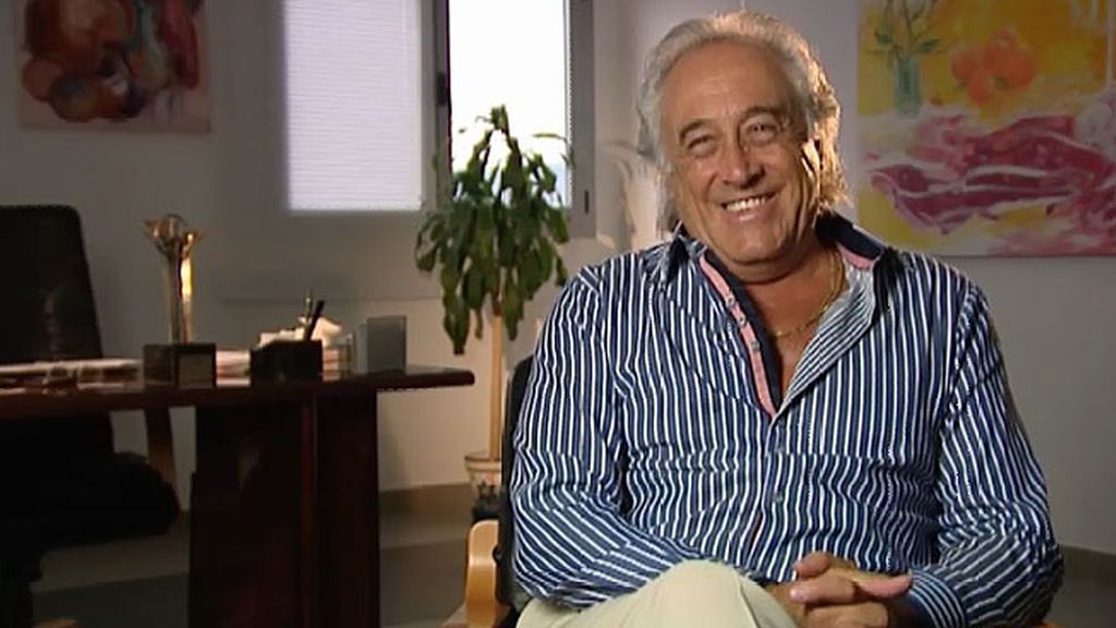 Armando y Alexis, dos hombres de negocios que buscan la mujer perfecta