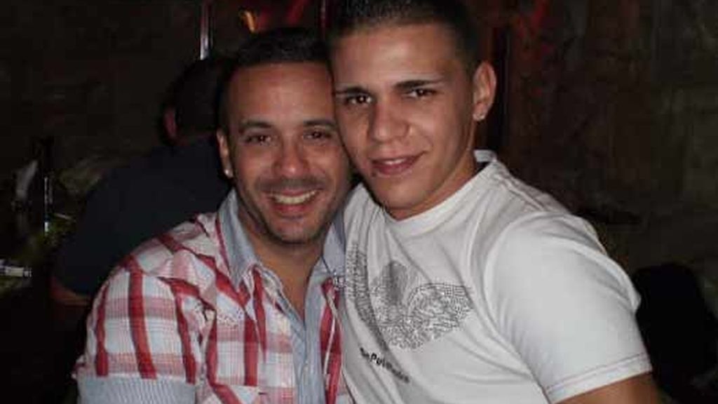 "Palomares es gay y me robó a mi novio"