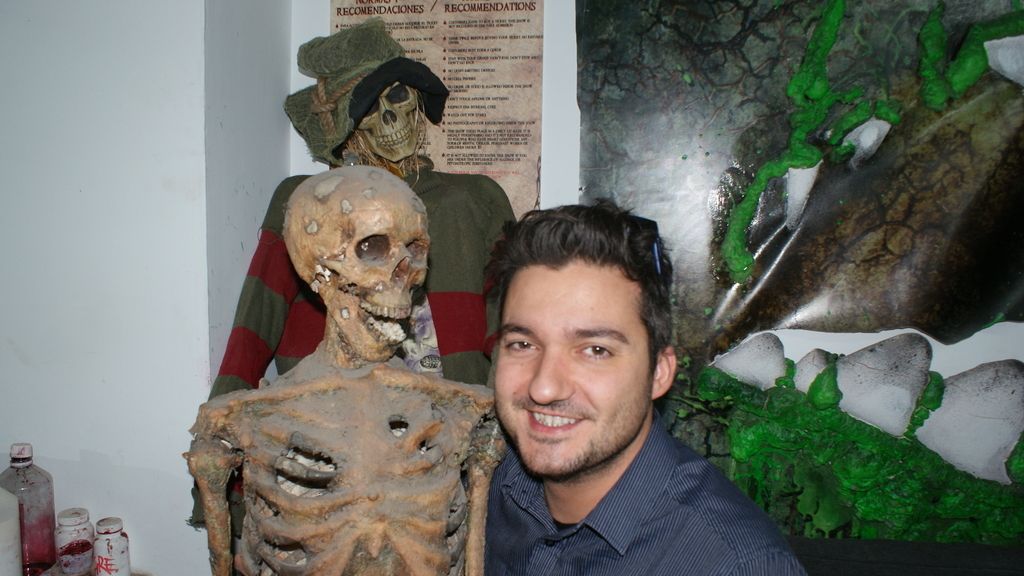 La transformación de Xavi Rodriguez en zombie, foto a foto