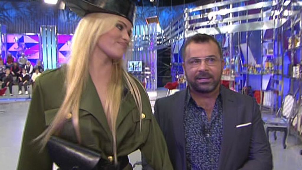 Adriana Abenia a lo Tejero