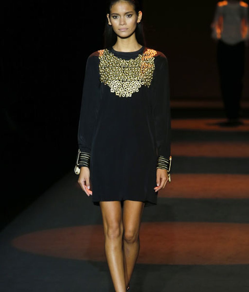 Blancos, negros y azules con detalles dorados