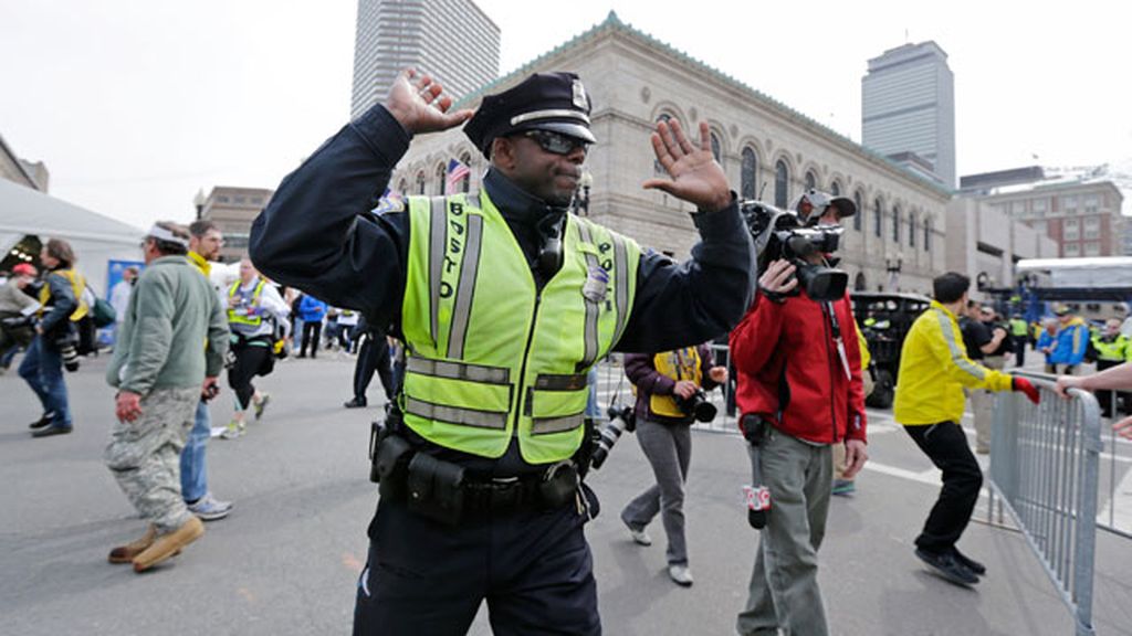 Se registran dos explosiones en la meta del maratón de Boston
