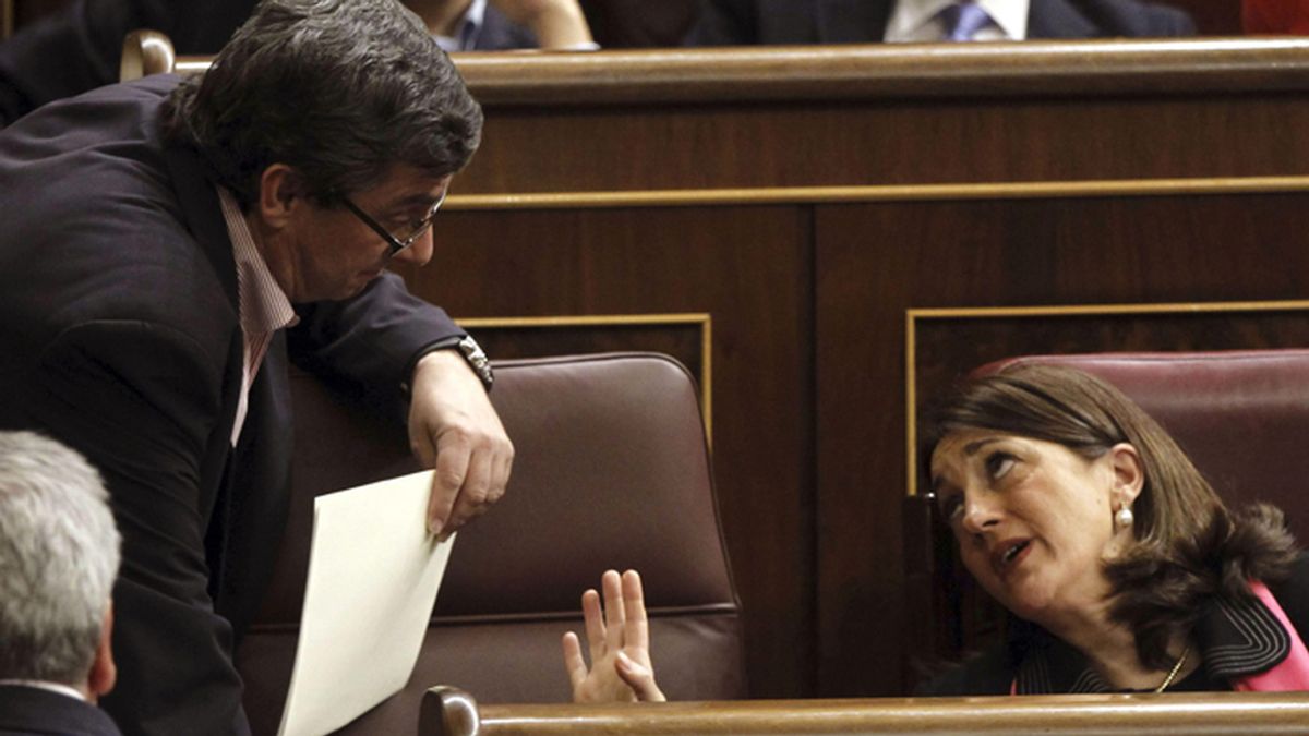 El PP tumba las mociones sobre las "mentiras" de Rajoy en el Pleno del Congreso
