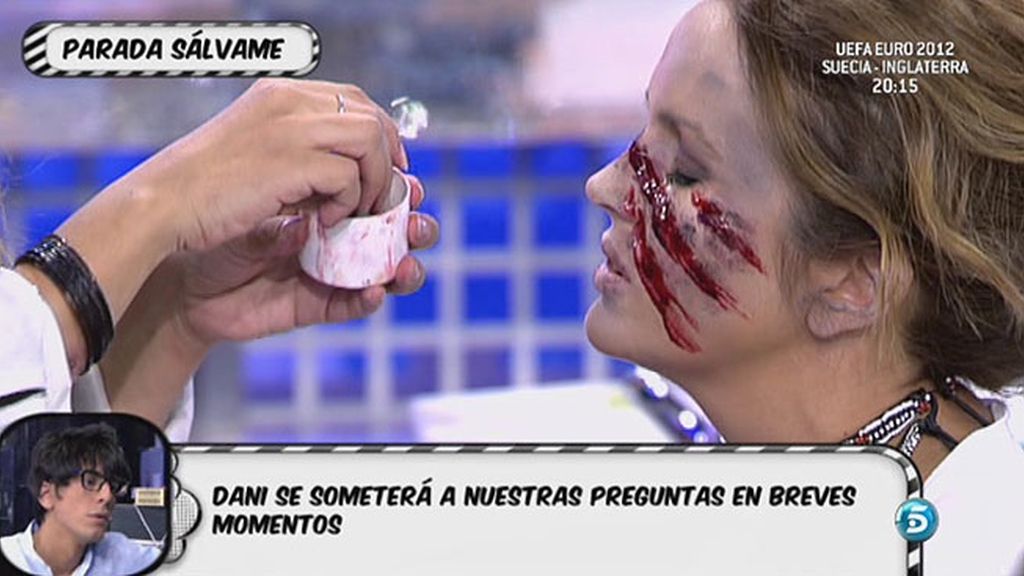 La colaboradora se caracteriza