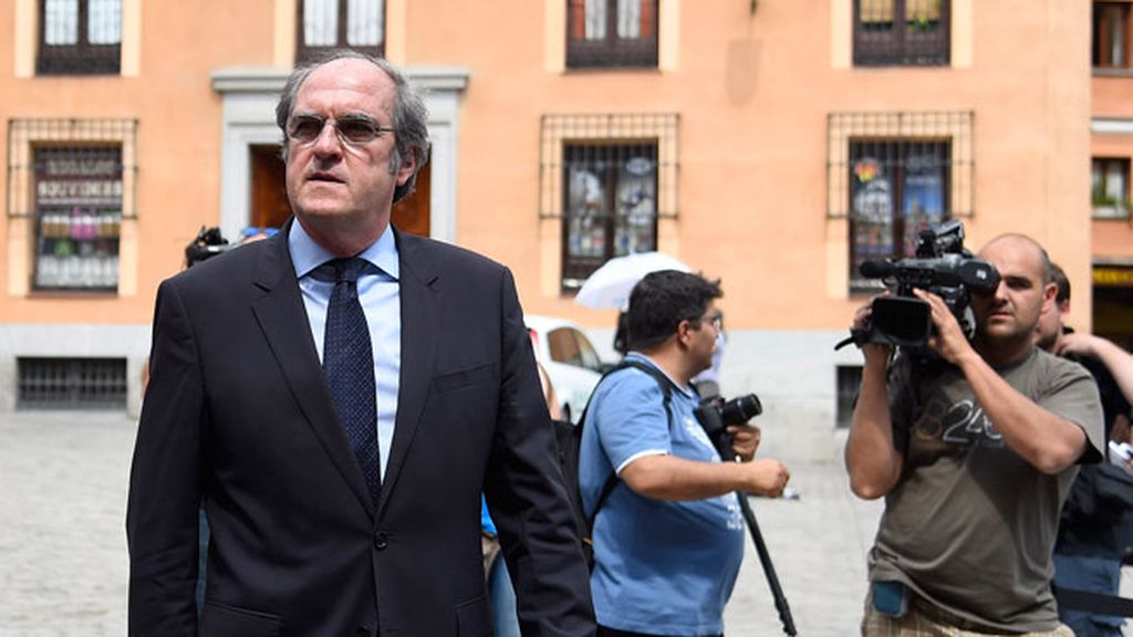 Capilla ardiente por Pedro Zerolo en la Casa de la Villa de Madrid