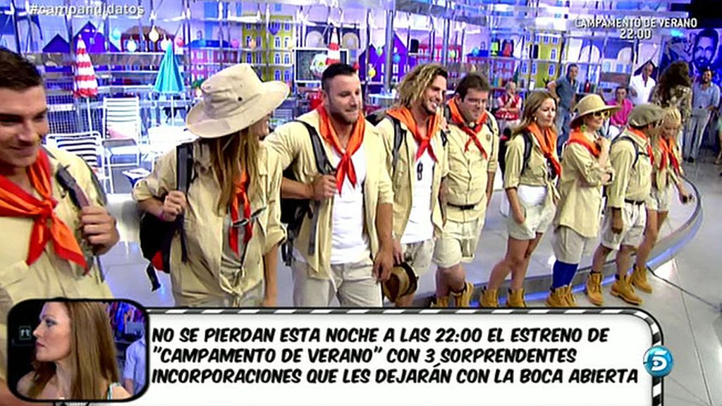 Los scouts visitan 'Sálvame' antes de emprender su camino al campamento