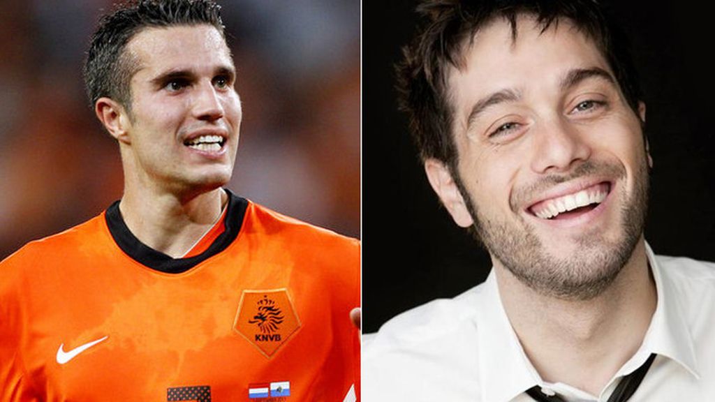 Van Persie y Dani Martínez