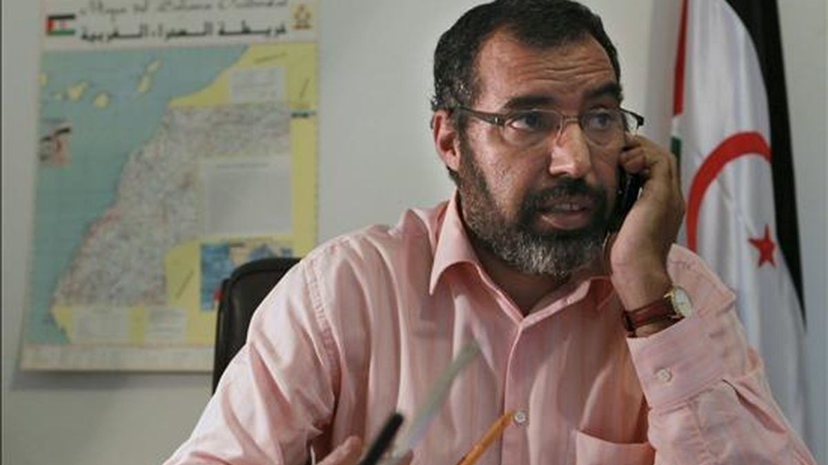 El delegado del Frente Polisario en España, Bucharaya Beyun, en su despacho en Madrid. EFE/Archivo El delegado del Frente Polisario en España, Bucharaya Beyun, en su despacho en Madrid. EFE/Archivo