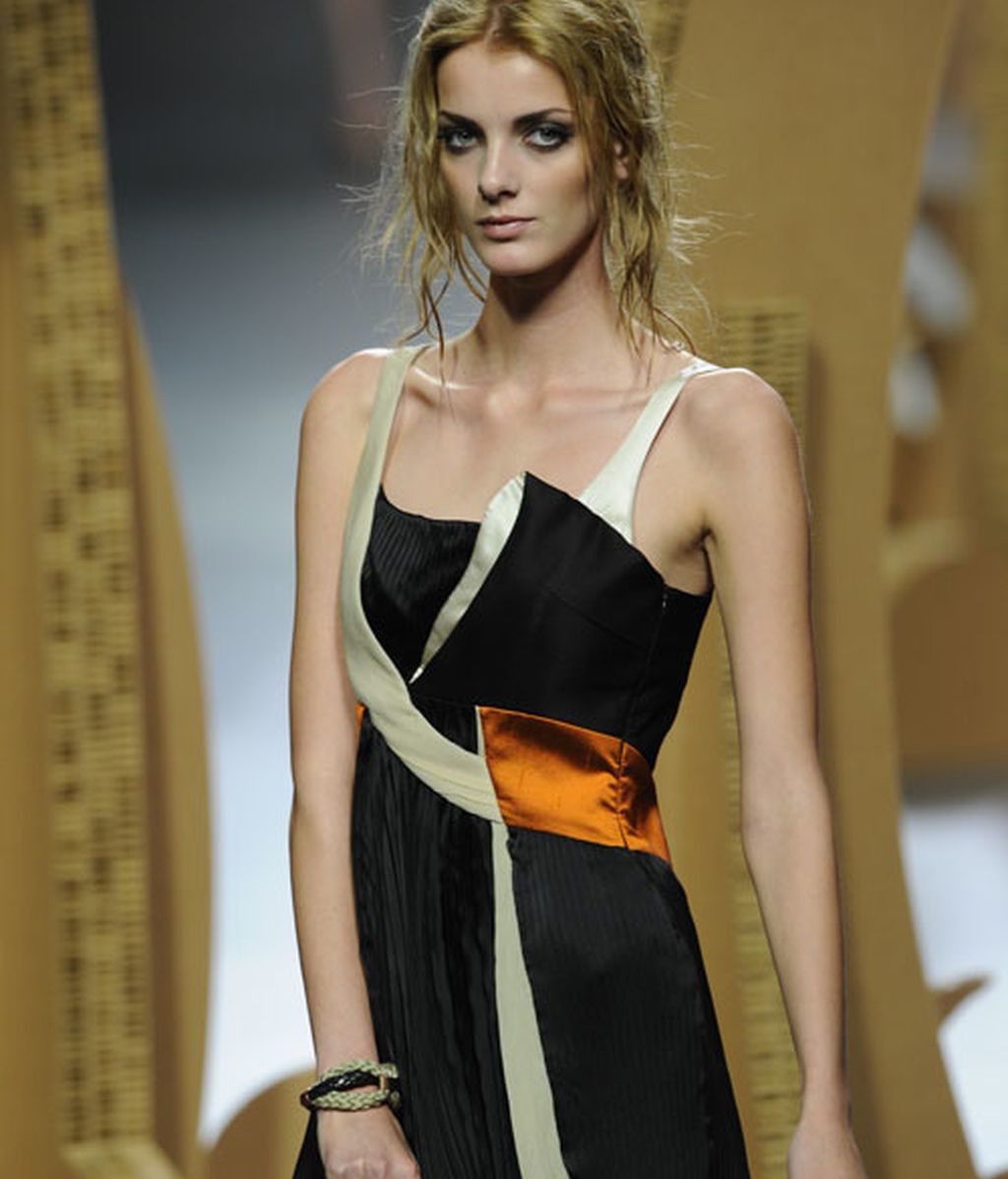 Ion Fiz trae sus tejidos del trópico