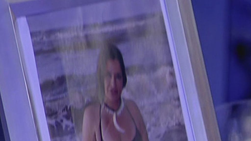 Aramís Fuster simula un exorcismo