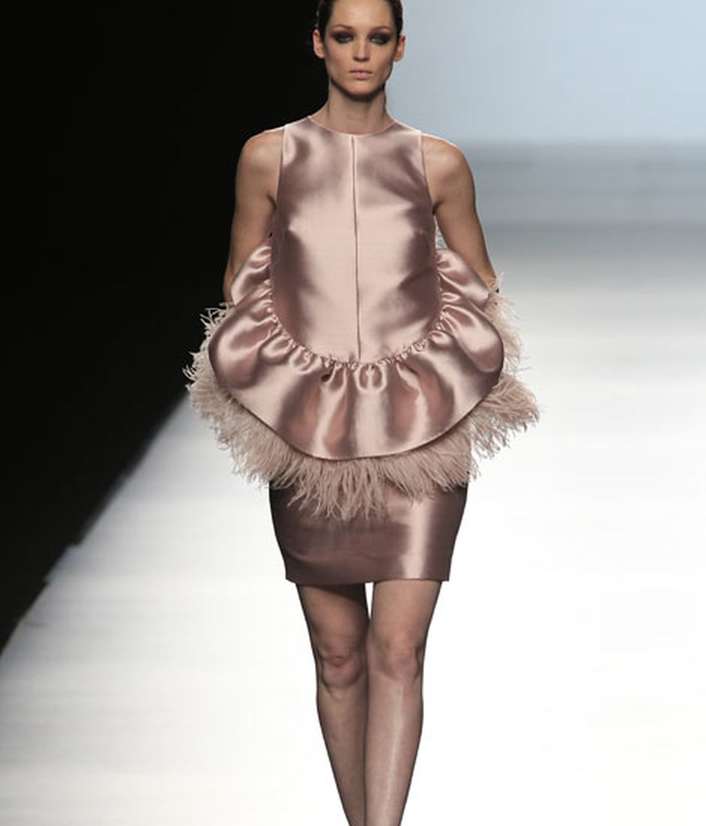 Sofisticación y elegancia en azules, rosas y burdeos