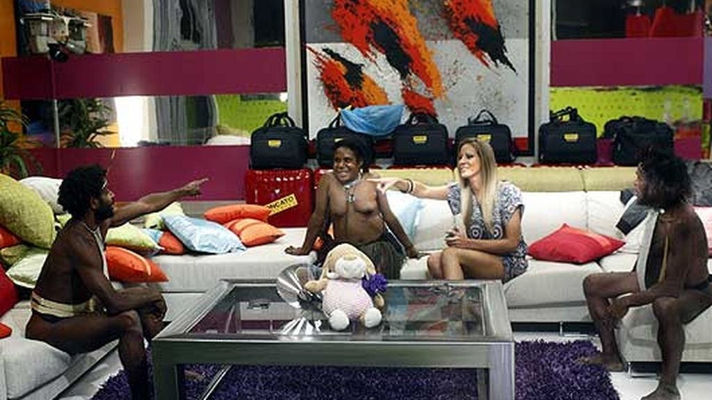 Una tribu indígena 'invade' Guadalix